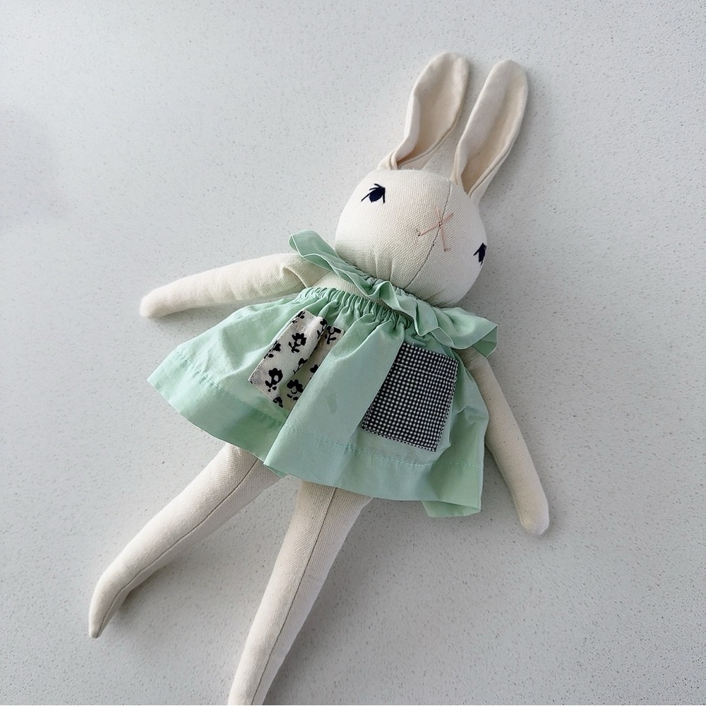 Polka Dot Club Medium Cream Rabbit